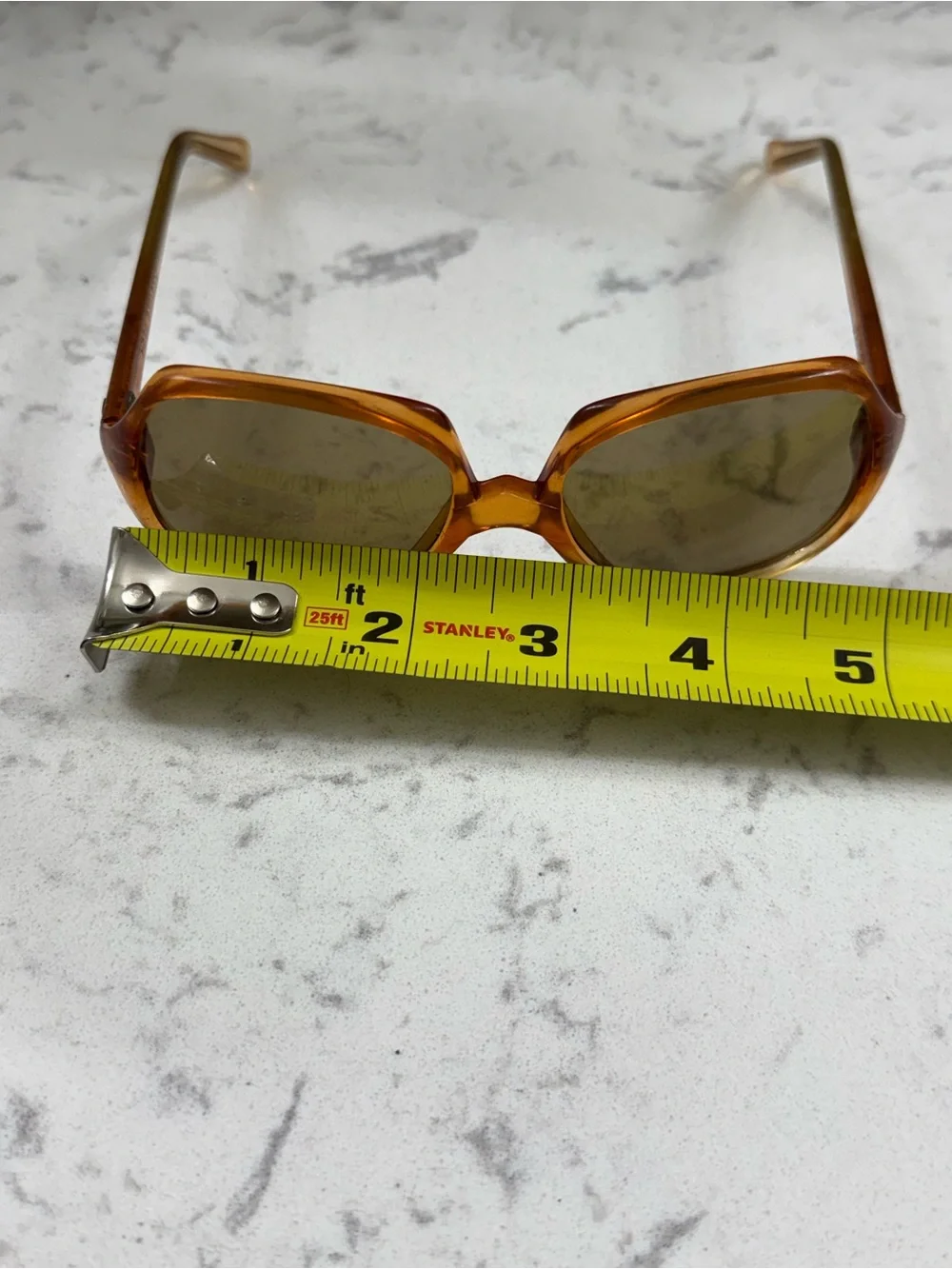 Piave stylish amber